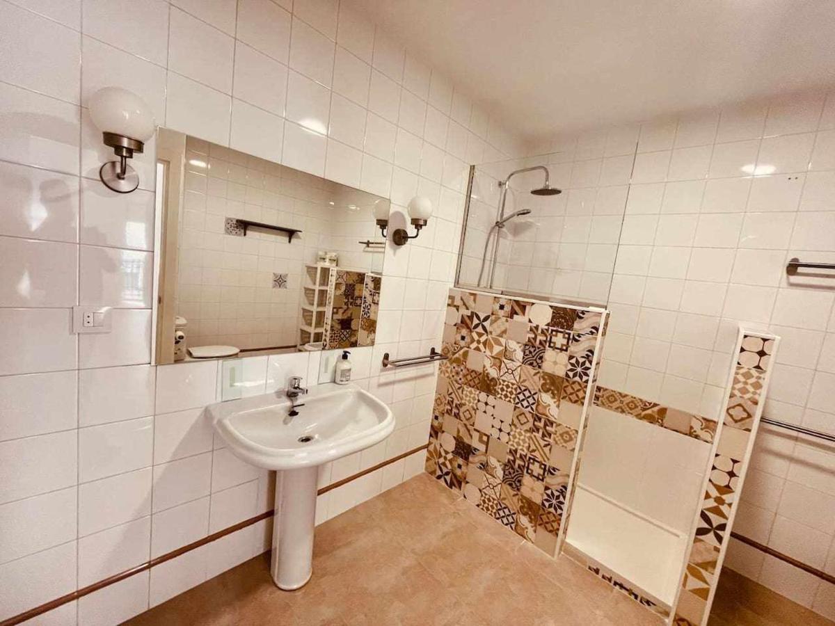 Apartamento Centrico Corredera Kordoba Bagian luar foto